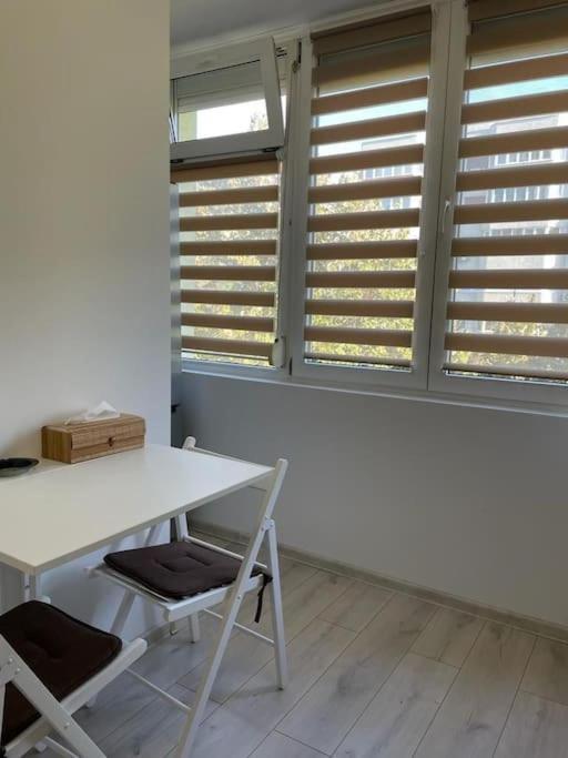 Ferienwohnung Mav Bukarest Exterior foto